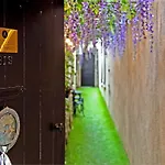 2 Bedrooms Saint-tropez, Next To The Port بيت للعطل