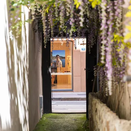 2 Bedrooms Saint-tropez, Next To The Port * Saint-Tropez