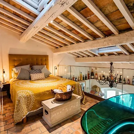 2 Bedrooms Saint-tropez, Next To The Port Ferienhaus *